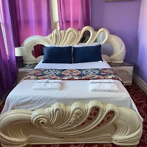 A Lavish In Queens United States